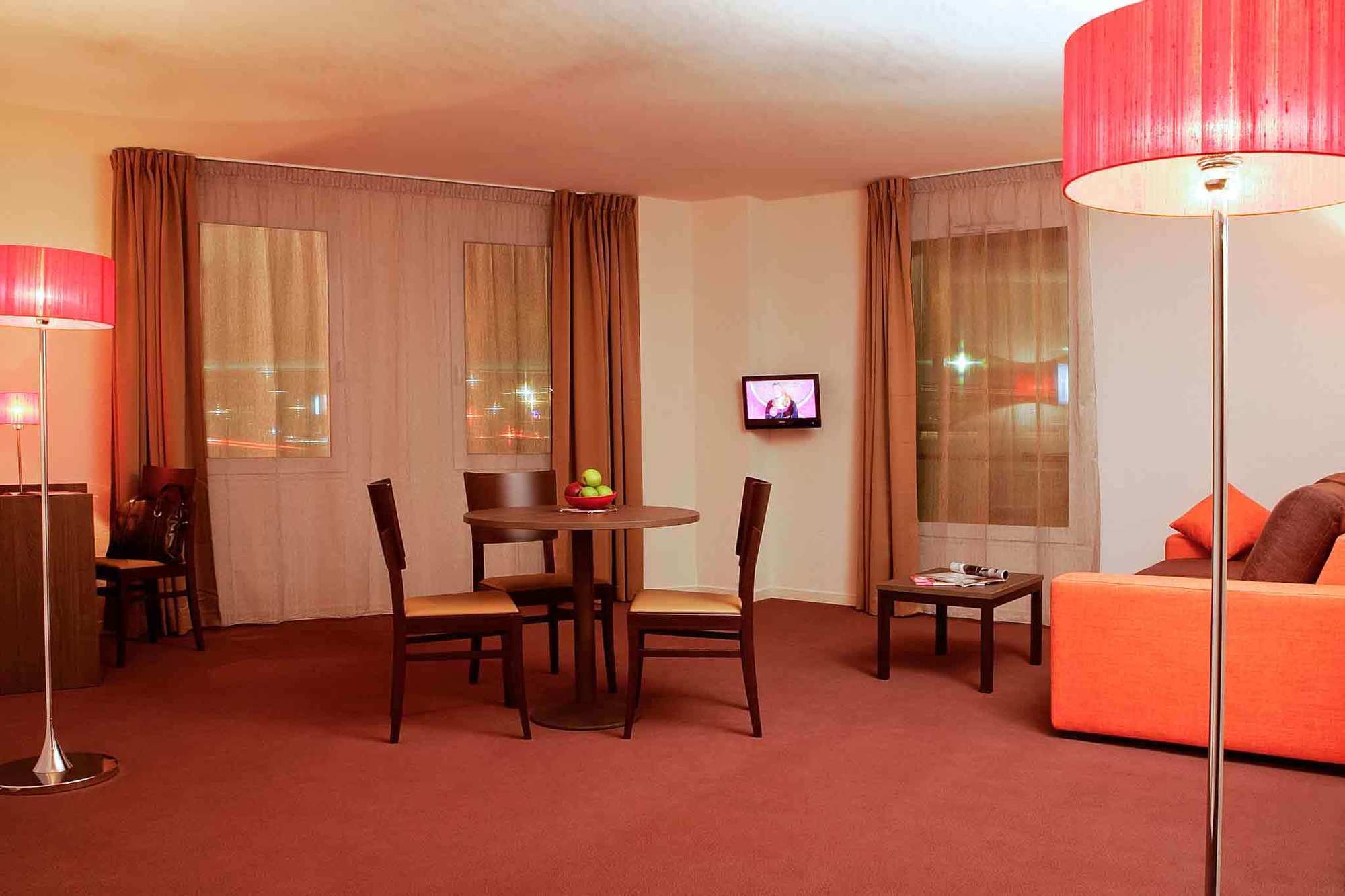 Aparthotel Adagio Access Orleans Orléans Exterior foto